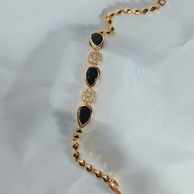 Golden Black Pearl Bracelets - Lifestyle - luxore