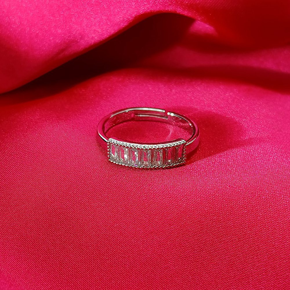 silver ring - luxore - rings - lifestyle - 1