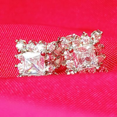 silver white ear ring 1